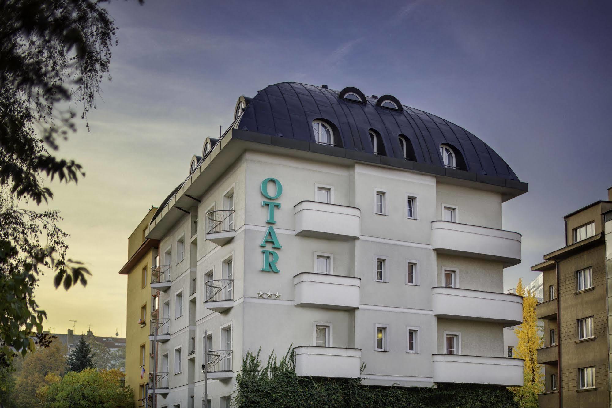 Hotel Otar ปราก ภายนอก รูปภาพ